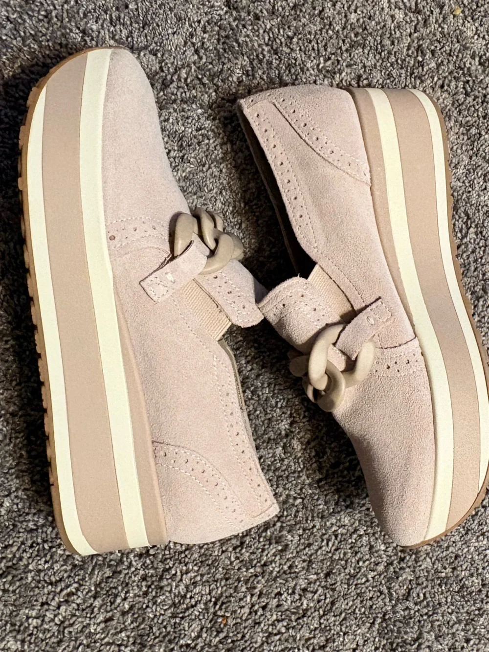 Dolce Vita loafers platform beige suede chunky chain accent women’s 8.5 NWOT